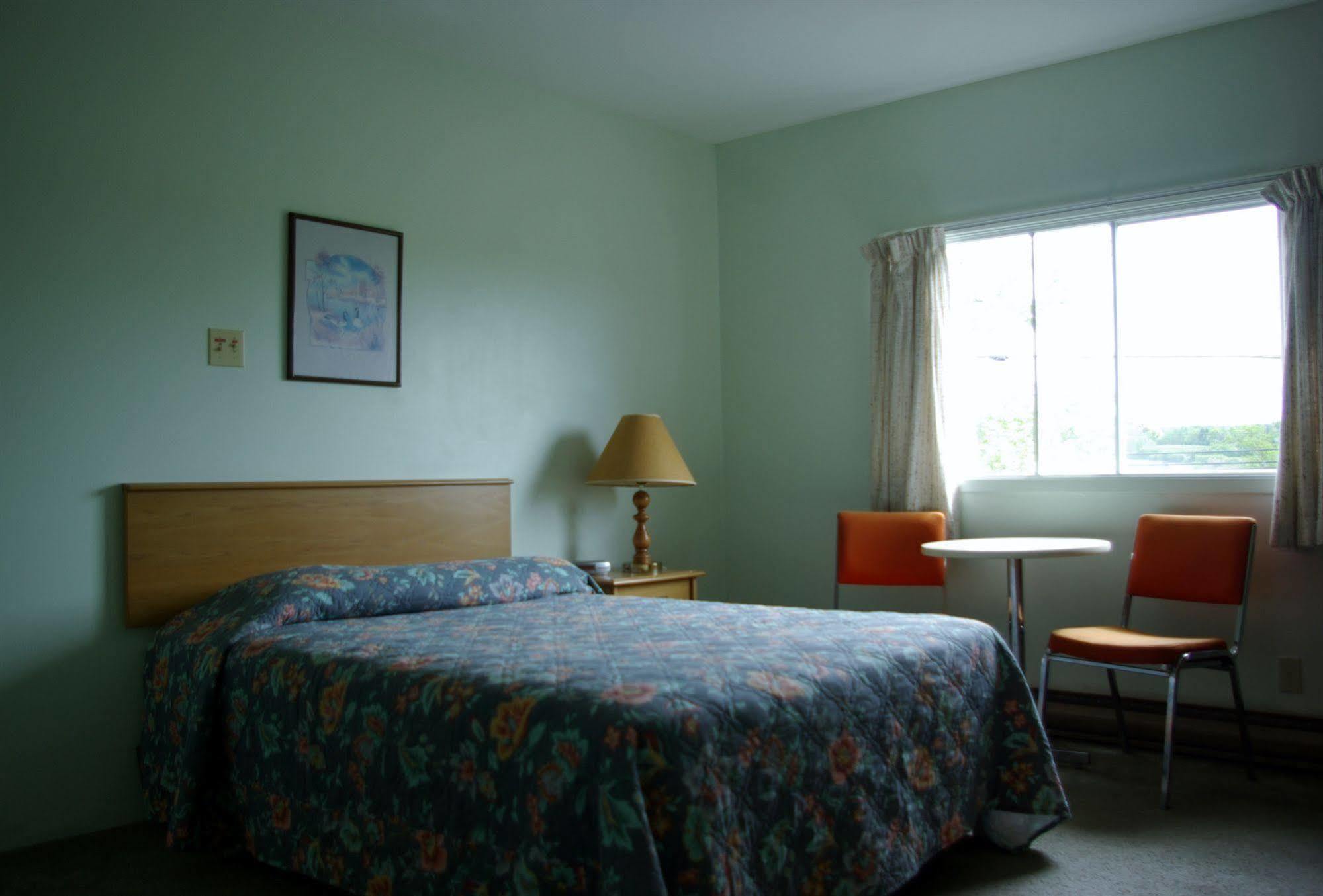 Inn Tidal Bore